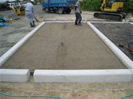 B. 透水性保水型路盤工法